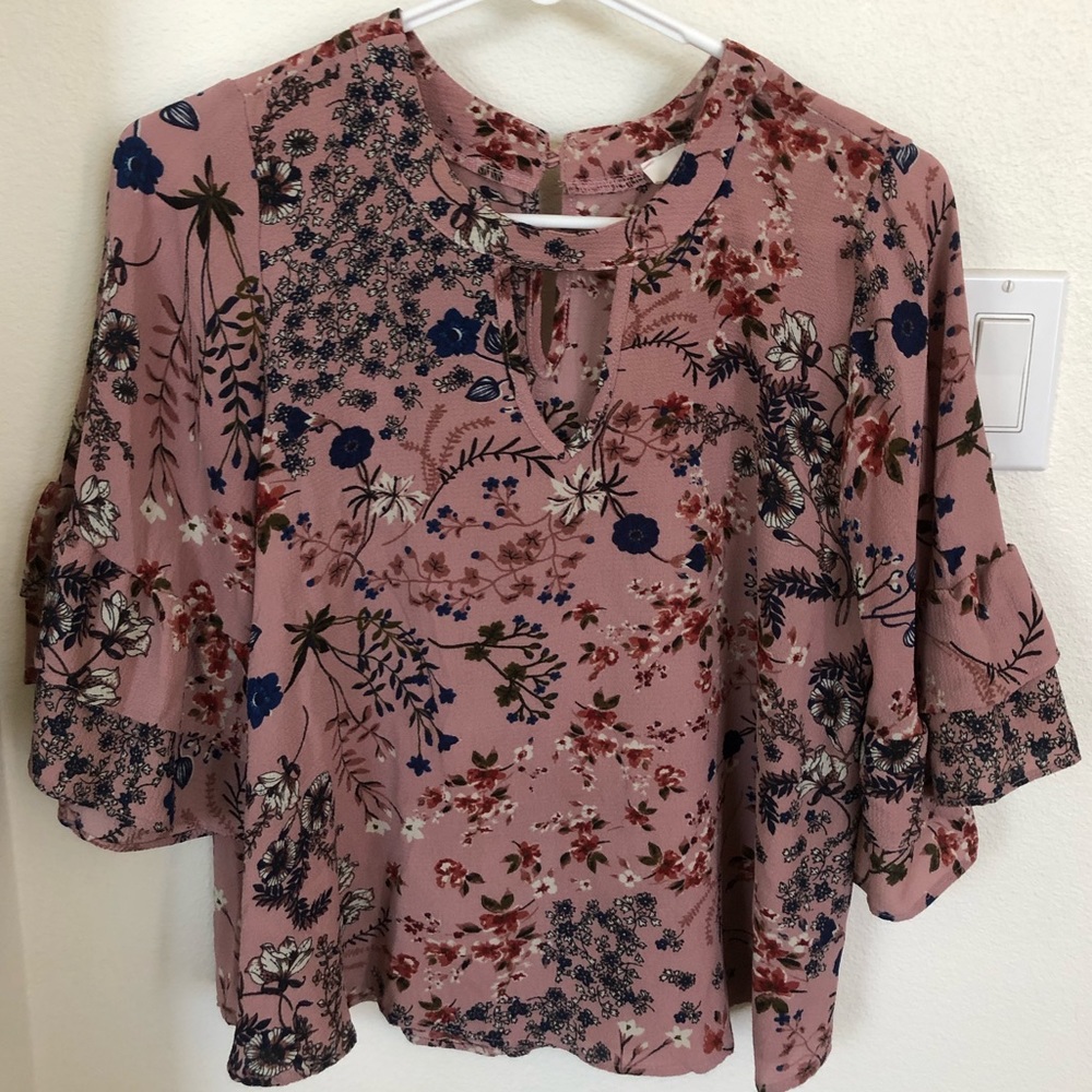 Floral top